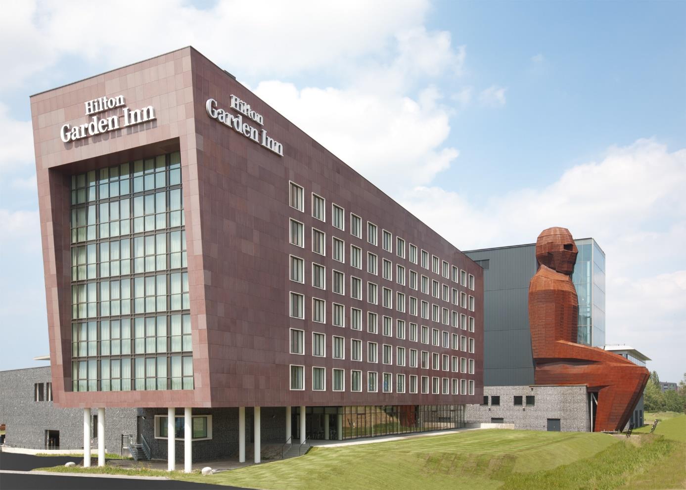 hiltoninn.jpg